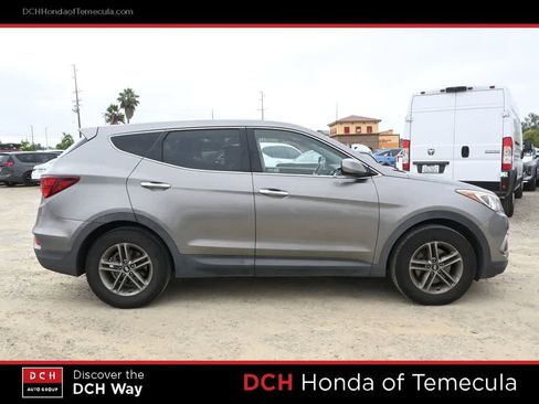 Used 2018 Hyundai Santa Fe Sport FWD image 5