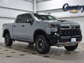Used 2025 Chevrolet Silverado 1500 ZR2 w/ Technology Package AWD/4WD video 1