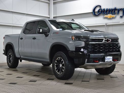 Used 2025 Chevrolet Silverado 1500 ZR2 w/ Technology Package AWD/4WD image 1