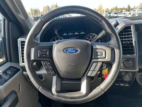 Used 2017 Ford F150 XLT w/ Equipment Group 302A Luxury image 15