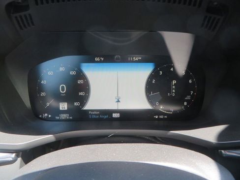 Used 2020 Volvo XC60 T6 R-Design image 17