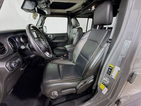 Used 2022 Jeep Gladiator Overland image 21