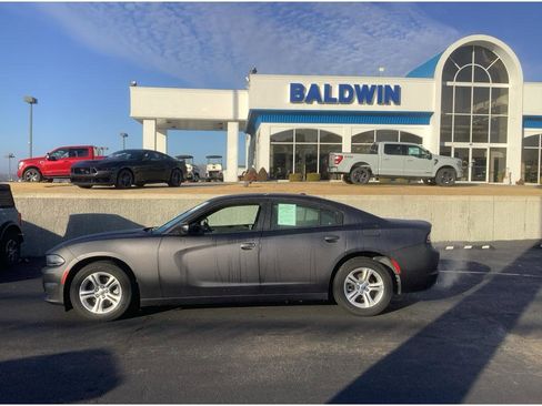 Used 2022 Dodge Charger SXT image 4