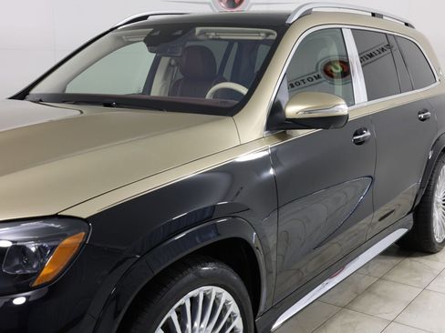 Used 2023 Mercedes-Benz Maybach GLS 600 4MATIC image 52