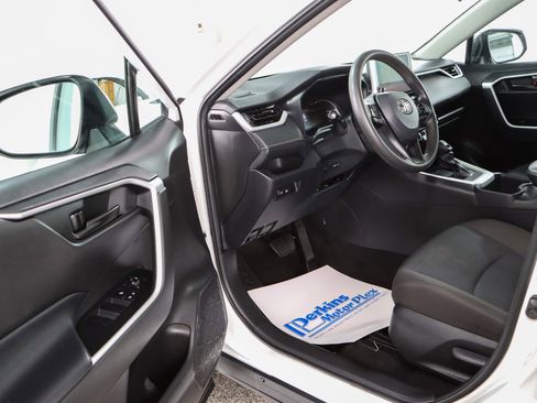 Used 2024 Toyota RAV4 LE image 3