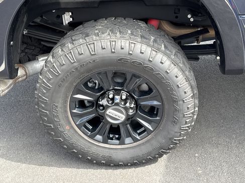 Used 2022 Ford F250 Lariat w/ Tremor Off-Road Package image 17