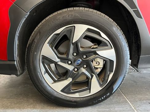 Used 2024 Subaru Crosstrek 2.5i Limited w/ Crosstrek Mirror Package AWD/4WD image 11