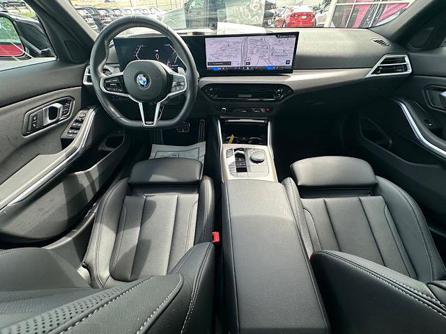 Used 2025 BMW 330i xDrive Sedan w/ M Sport Package AWD/4WD image 22
