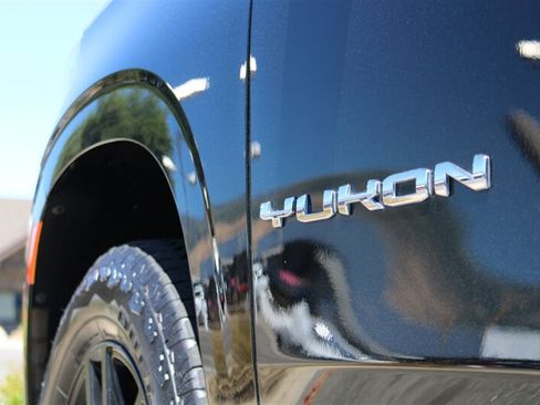 Used 2021 GMC Yukon SLT AWD/4WD image 15