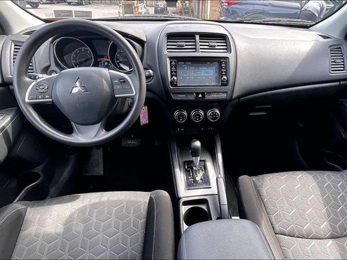 Used 2020 Mitsubishi Outlander Sport ES AWD/4WD image 13