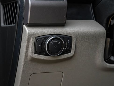 Used 2019 Ford F250 XLT AWD/4WD image 39
