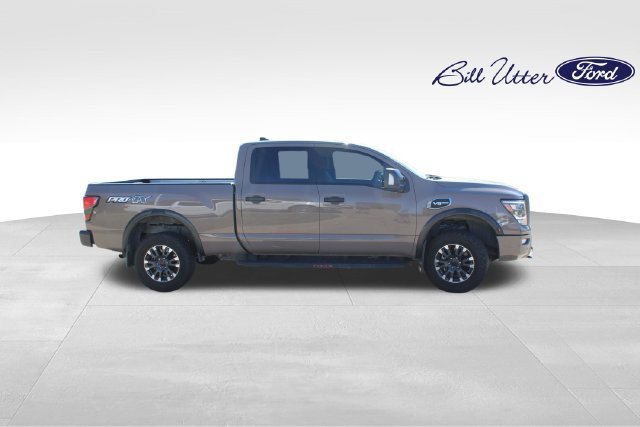 Used 2023 Nissan Titan PRO-4X w/ Pro-4x Convenience Package AWD/4WD image 4