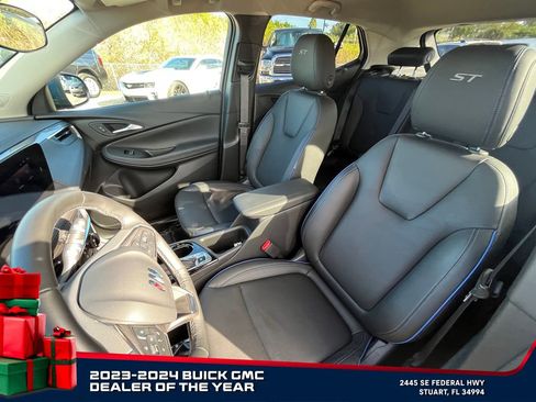 Certified 2025 Buick Encore GX Sport Touring w/ Advanced Technology Package image 23