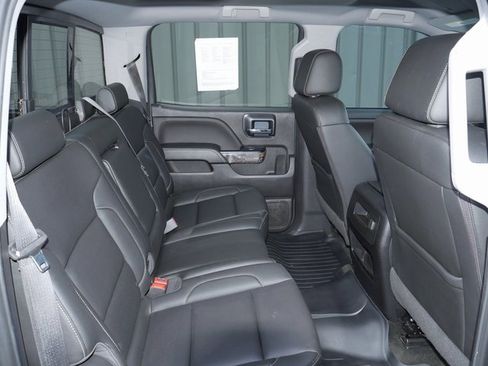 Used 2018 Chevrolet Silverado 1500 LTZ Z71 w/ Realtree Edition image 25