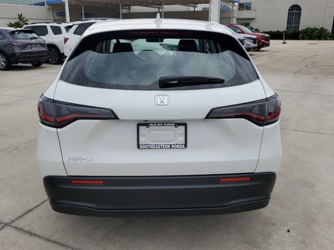 New 2024 Honda HR-V LX image 5