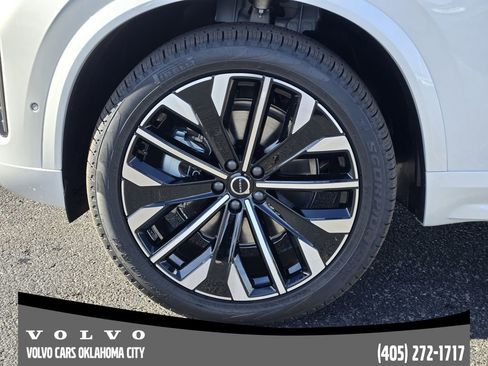 New 2026 Volvo XC90 B6 Plus w/ Protection Package Premier image 11