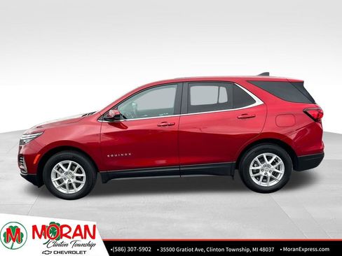 Used 2024 Chevrolet Equinox LT image 3