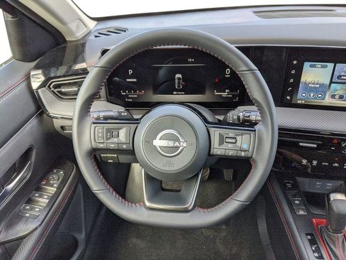 New 2025 Nissan Kicks SR w/ Illumination Package image 11