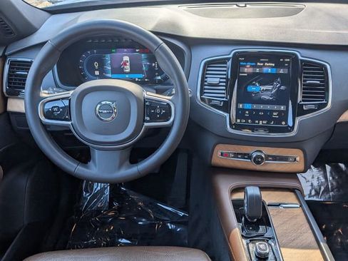 Certified 2023 Volvo XC90 B6 Plus w/ Protection Package image 17
