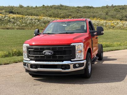 New 2027 Ford F350 XL w/ XL Chrome Package