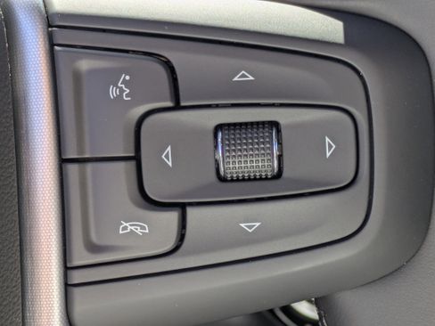 New 2026 GMC Sierra 1500 SLE image 23