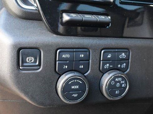 Used 2025 Chevrolet Silverado 2500 High Country w/ High Country Premium Package AWD/4WD image 28