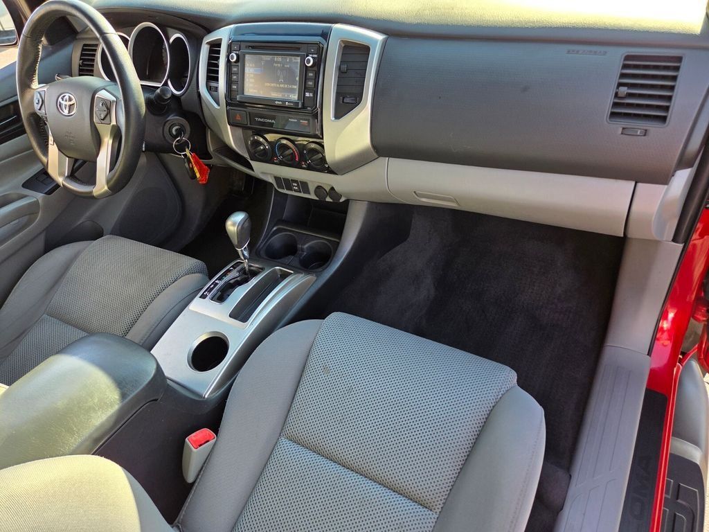 Used 2015 Toyota Tacoma PreRunner w/ TRD Off-Road Package RWD image 19