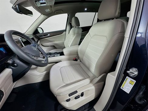 New 2026 Volkswagen Atlas SEL image 11