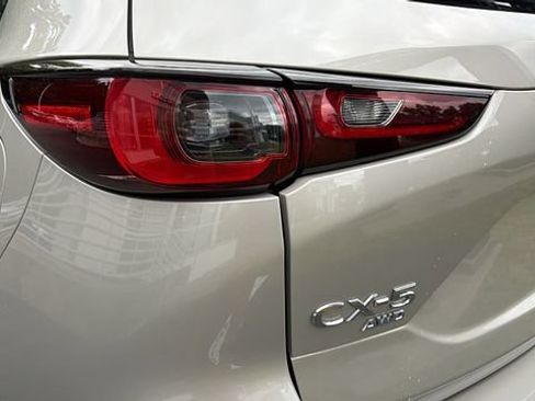 Used 2024 MAZDA CX-5 AWD 2.5 S w/ Preferred Package image 8