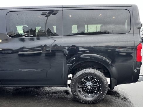Used 2019 Nissan NV 3500 SL image 8