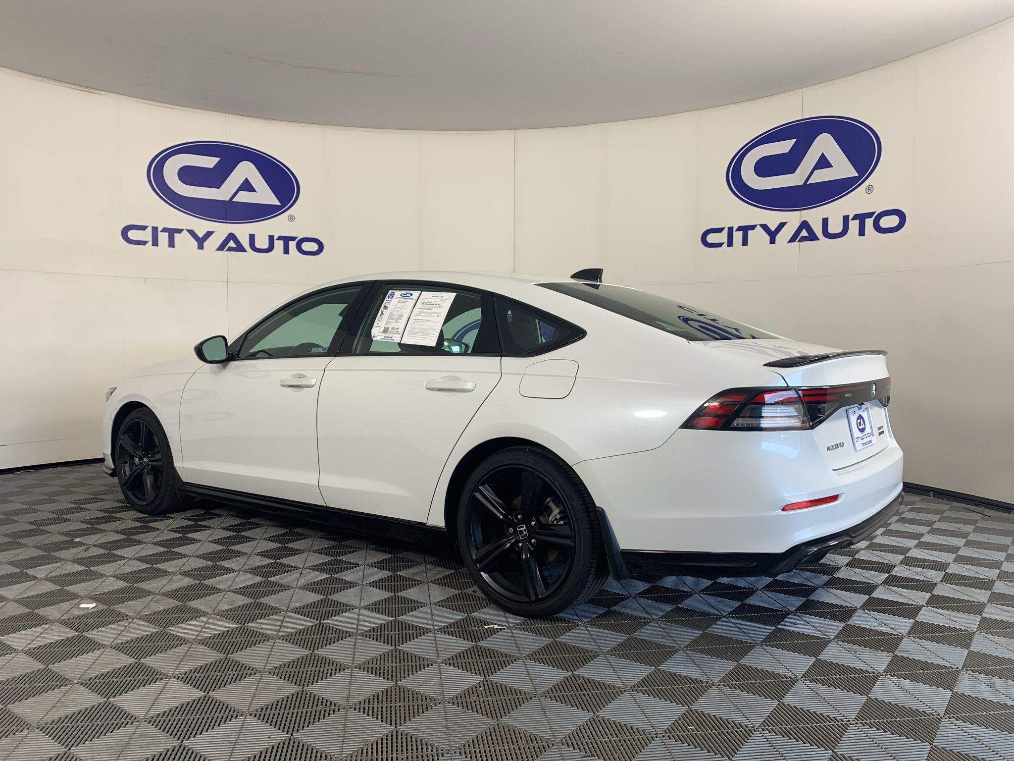 Used 2023 Honda Accord Sport image 5