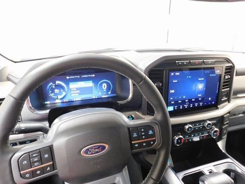 Used 2023 Ford F150 Lightning XLT image 7