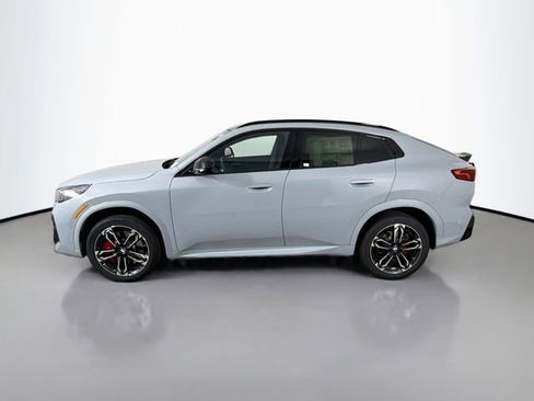 New 2026 BMW X2 xDrive28i w/ Technology Package AWD/4WD image 4