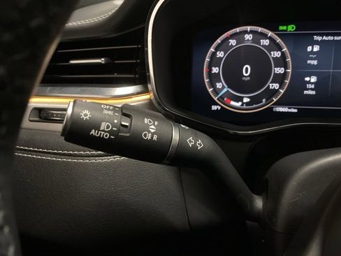 Used 2024 Jaguar F-PACE R-Dynamic S image 41