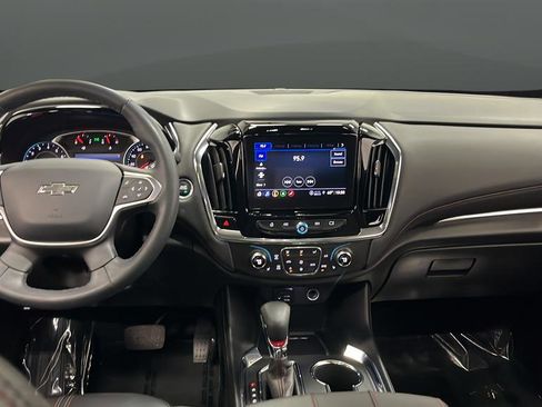 Used 2023 Chevrolet Traverse RS AWD/4WD image 11