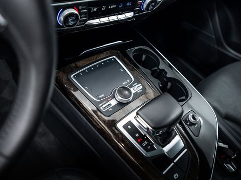 Used 2017 Audi Q7 3.0T Premium Plus w/ Premium Plus Package image 10