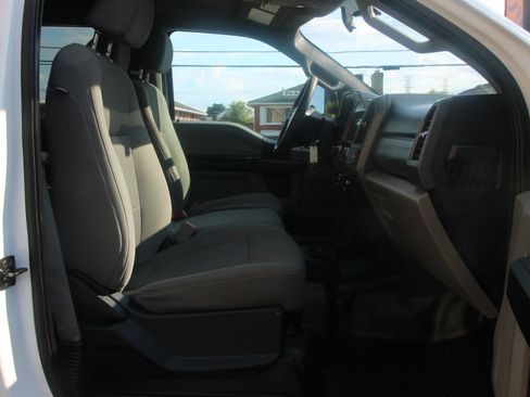 Used 2019 Ford F250 XL w/ Power Equipment Group AWD/4WD image 10