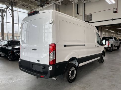 New 2024 Ford Transit 250 148 Medium Roof image 47