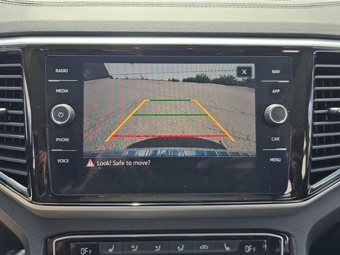 Used 2023 Volkswagen Atlas SEL AWD/4WD image 22