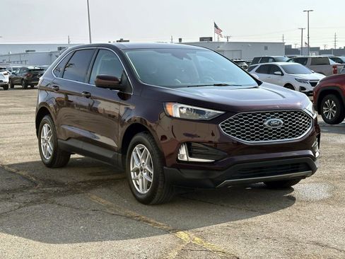 Used 2023 Ford Edge SEL w/ Convenience Package image 6