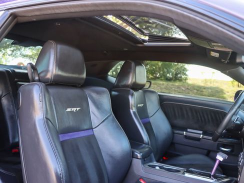 Used 2013 Dodge Challenger SRT8 w/ Harman Kardon Audio Group RWD image 19