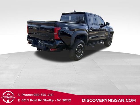 Used 2024 Toyota Tacoma TRD Off-Road AWD/4WD image 6