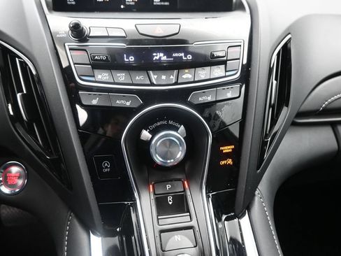 Used 2025 Acura RDX SH-AWD image 14
