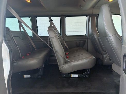 Used 2017 Chevrolet Express 3500 LS image 35