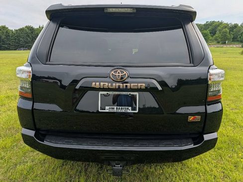 Used 2023 Toyota 4Runner 40th Anniversary SE AWD/4WD image 6
