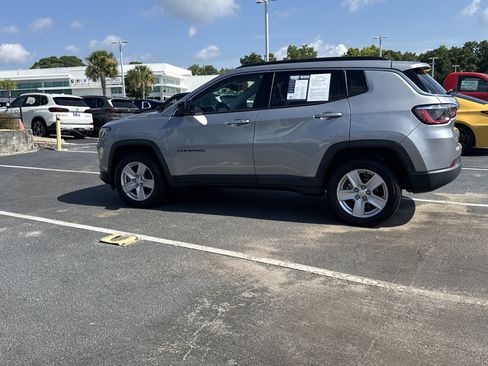 Used 2022 Jeep Compass Latitude AWD/4WD image 20
