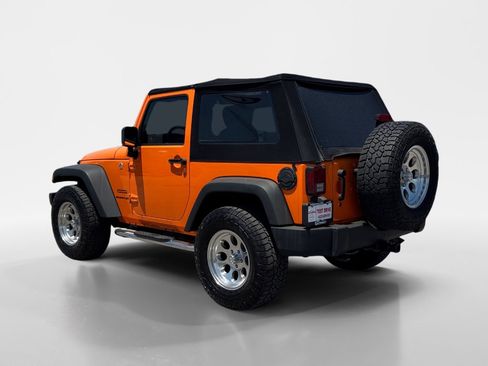 Used 2013 Jeep Wrangler Sport AWD/4WD image 4