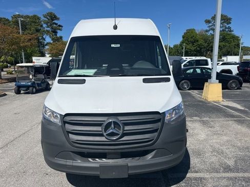 Used 2026 Mercedes-Benz Sprinter 2500 image 13