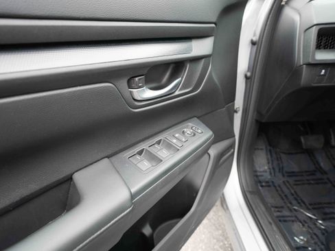 Used 2024 Honda CR-V LX image 7