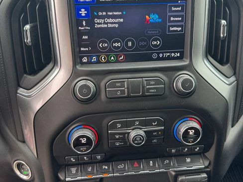 Used 2020 Chevrolet Silverado 2500 LTZ w/ LTZ Plus Package RWD image 16